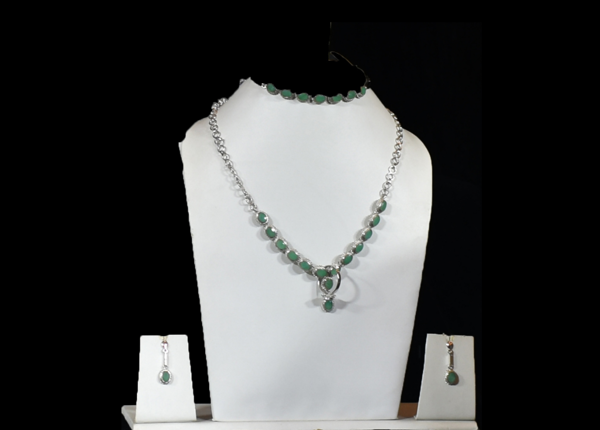 Picture of jewellery-015